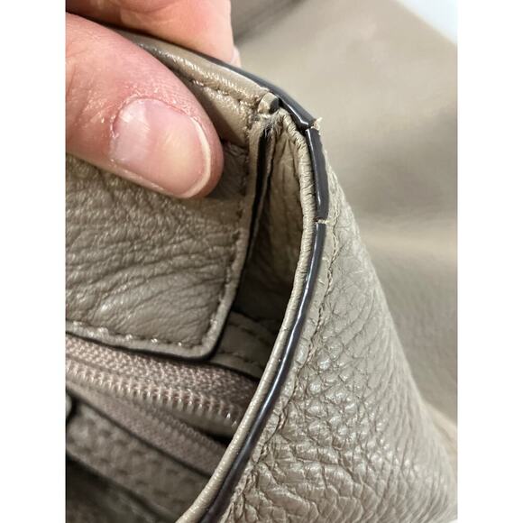 MICHAEL KORS, LARGE TAUPE, GRAY PEBBLED LEATHER SHOULDER BAG - Picture 12 of 16